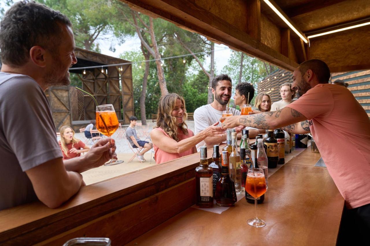 Camping Campo Dei Fiori Вада Екстериор снимка